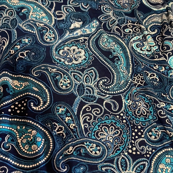 New Directions navy blue paisley top with bell sleeves size large - Picture 4 of 4